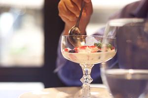 セルフカフェ・スイーツと快適空間のご紹介 ? かめ福オンプレイスの魅力と特徴